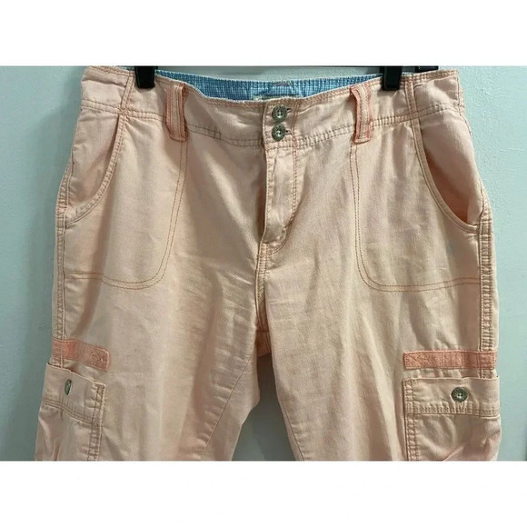 LEVI’S WOMEN PINK CAPRI PANTS SIZE 6 - Picture 4 of 9